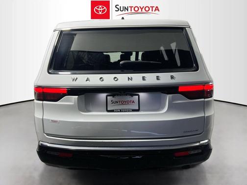 Bright White Clearcoat 2024 Jeep Wagoneer L Series II
