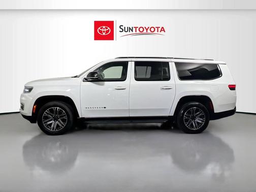 Bright White Clearcoat 2024 Jeep Wagoneer L Series II