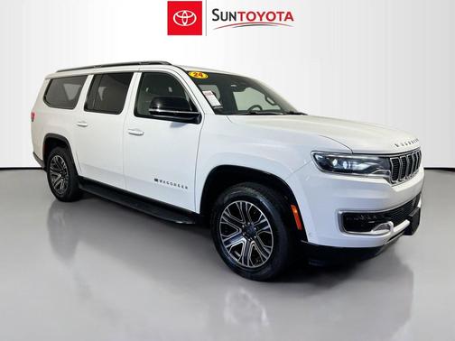 Bright White Clearcoat 2024 Jeep Wagoneer L Series II
