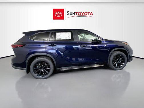 2025 Toyota Highlander LE
