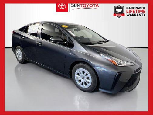 2019 Toyota Prius LE
