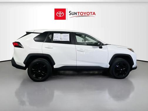Ice Cap 2023 Toyota RAV4 LE