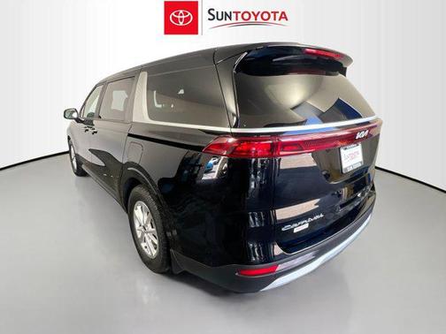2022 Kia Carnival LXS
