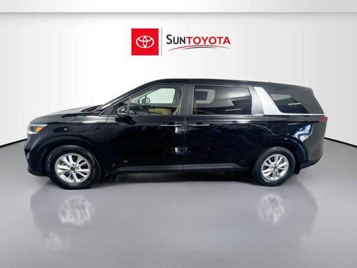 2022 Kia Carnival LXS