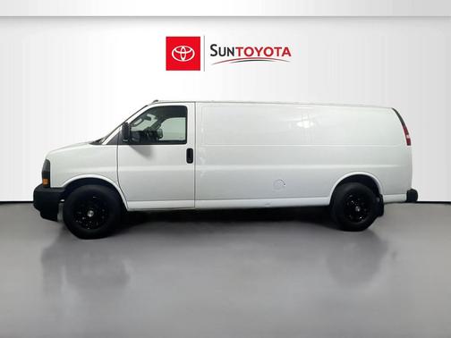 Summit White 2020 Chevrolet Express 3500 RWD 3500 Extended Wheelbase WT