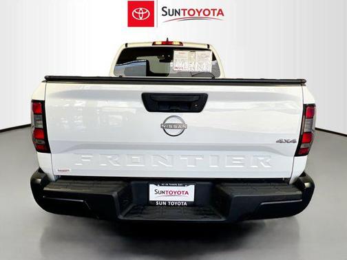 2023 Nissan Frontier S