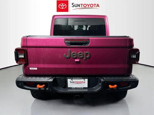 Tuscadero Pearlcoat 2024 Jeep Gladiator Mojave X