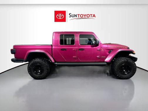 Tuscadero Pearlcoat 2024 Jeep Gladiator Mojave X