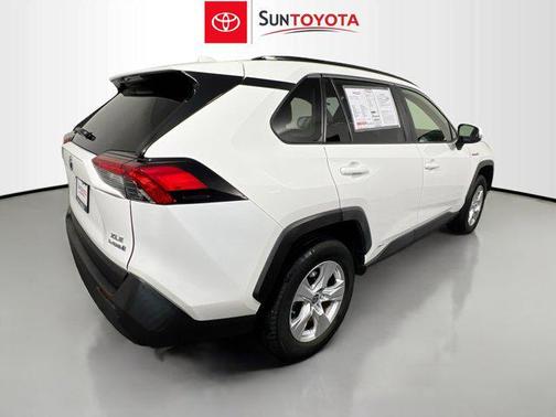 2019 Toyota RAV4 Hybrid XLE