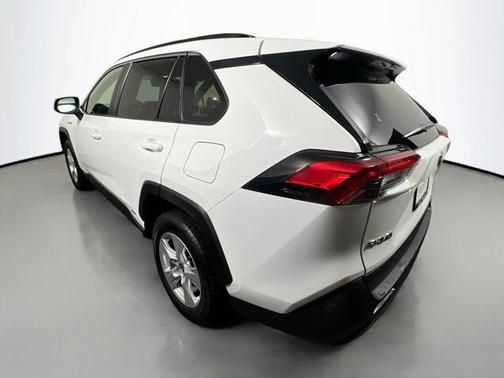2019 Toyota RAV4 Hybrid XLE