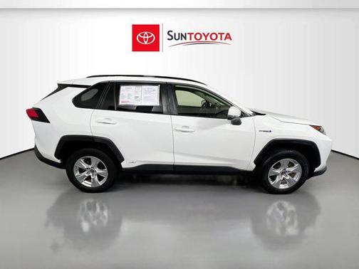 2019 Toyota RAV4 Hybrid XLE