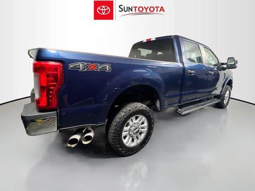 BLUE JEANS METALLIC 2019 Ford F-250 XL