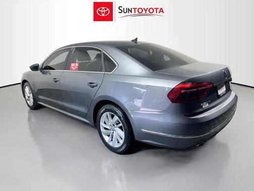 2018 Volkswagen Passat 2.0T SE