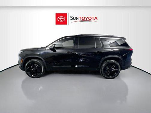 Mosaic Black Metallic 2025 Chevrolet Traverse LT