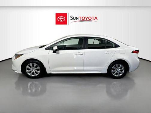 Ice Cap 2025 Toyota Corolla LE
