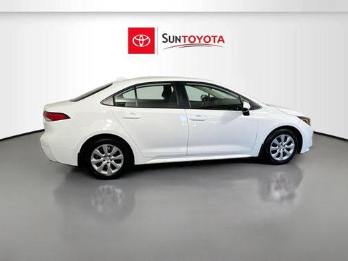 Ice Cap 2025 Toyota Corolla LE