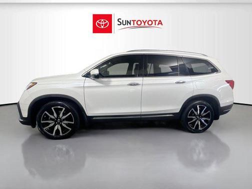 2022 Honda Pilot Touring 8-Passenger