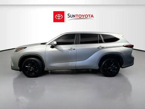 Celestial Silver Metallic 2023 Toyota Highlander L