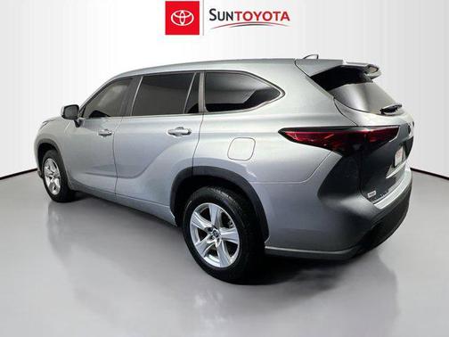 Celestial Silver Metallic 2023 Toyota Highlander L