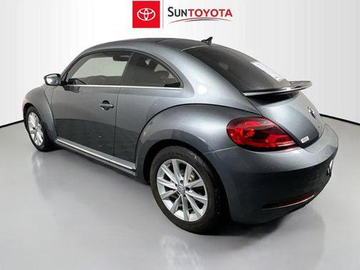 2018 Volkswagen Beetle 2.0T SE
