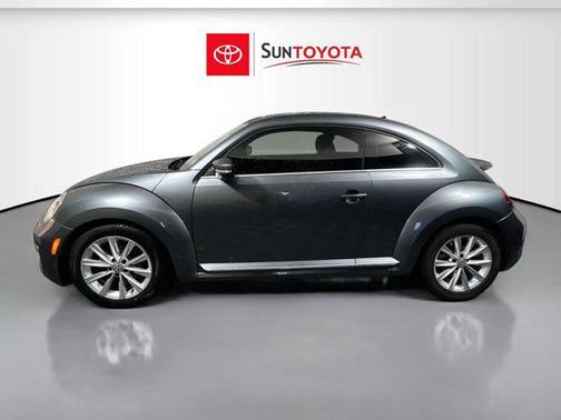 2018 Volkswagen Beetle 2.0T SE