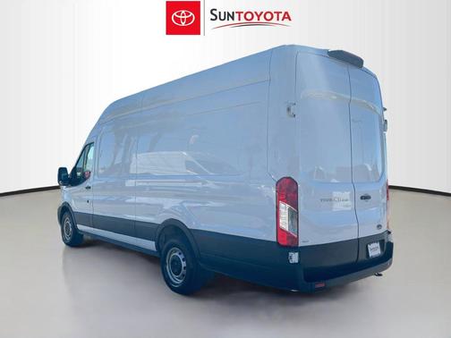 Oxford White 2022 Ford Transit-250 Base