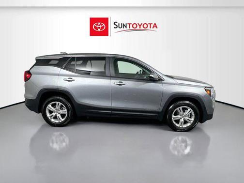 Sterling Metallic 2024 GMC Terrain SLE