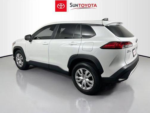 Wind Chill Pearl 2024 Toyota Corolla Cross L