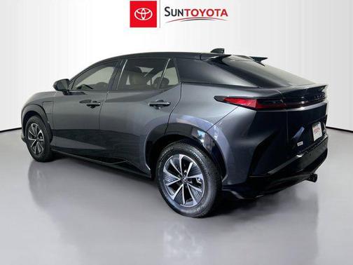 2023 Lexus RZ 450e Premium