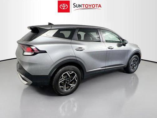 Steel Gray 2024 Kia Sportage LX
