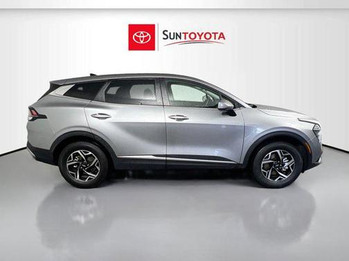 Steel Gray 2024 Kia Sportage LX