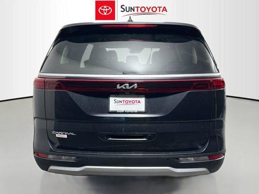 Panthera Metal 2023 Kia Carnival LX