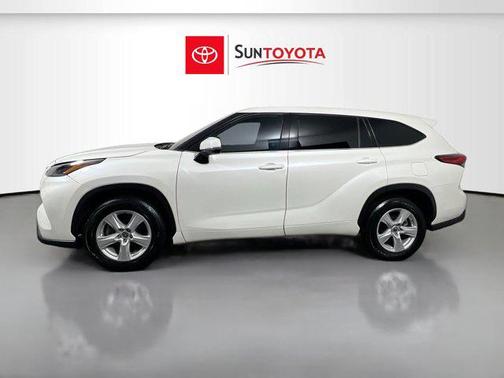 2021 Toyota Highlander LE