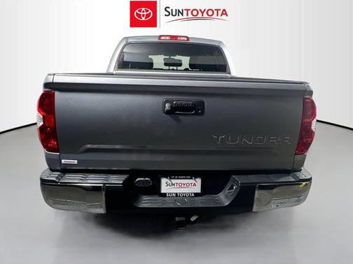 2017 Toyota Tundra SR5