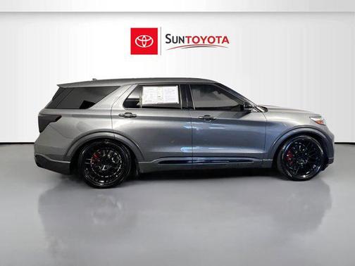 CARBONIZED GRAY METALLIC 2023 Ford Explorer ST