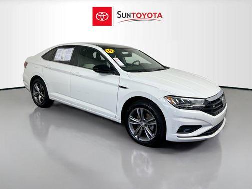 Pure White 2019 Volkswagen Jetta 1.4T R-Line