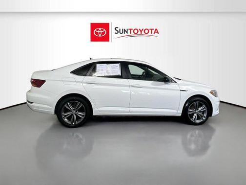 Pure White 2019 Volkswagen Jetta 1.4T R-Line