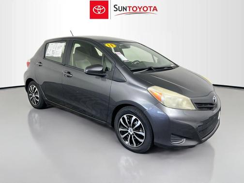 Magnetic Gray Metallic 2013 Toyota Yaris LE