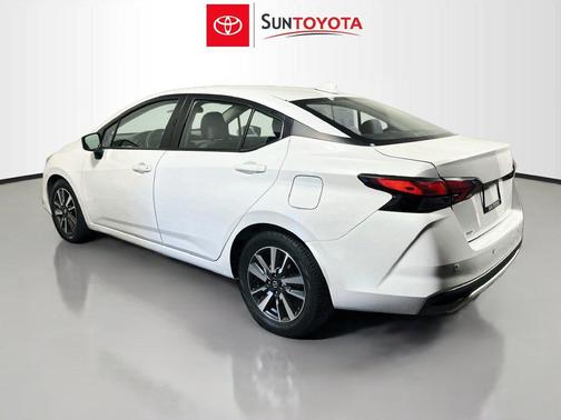 Aspen White Tricoat 2022 Nissan Versa 1.6 SV