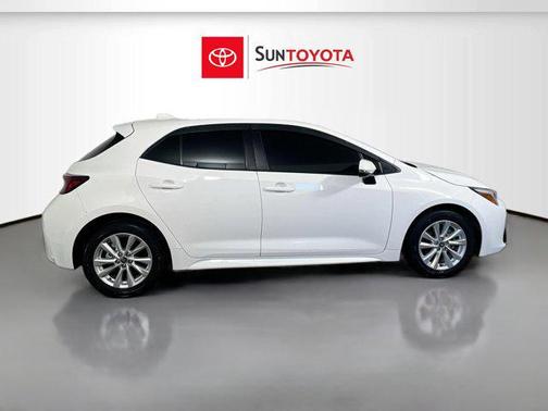 Ice Cap 2023 Toyota Corolla SE