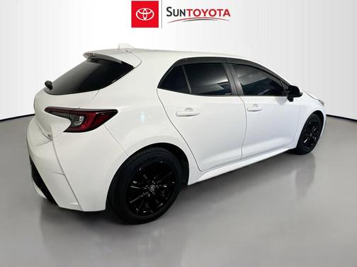 Ice Cap 2023 Toyota Corolla SE