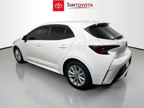 Ice Cap 2023 Toyota Corolla SE