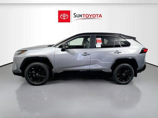 2025 Toyota RAV4 Hybrid SE