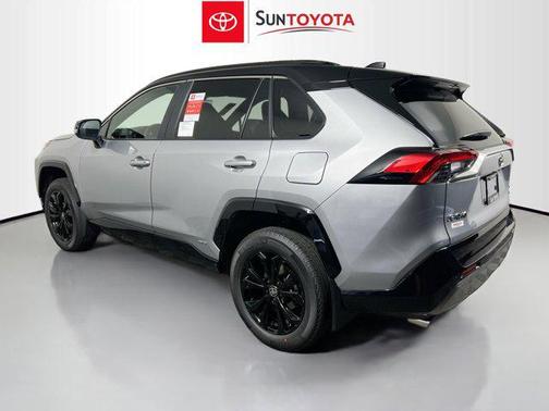 2025 Toyota RAV4 Hybrid SE