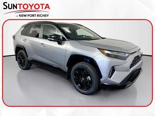 2025 Toyota RAV4 Hybrid SE