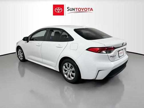 Ice Cap 2024 Toyota Corolla LE