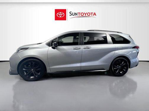 2022 Toyota Sienna XSE