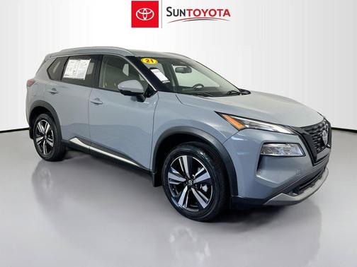 Boulder Gray Pearl 2021 Nissan Rogue SL
