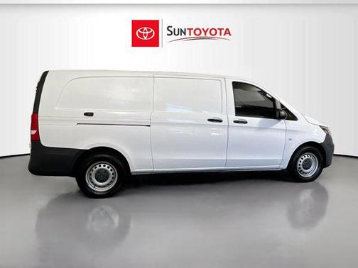 2023 Mercedes-Benz Metris Base