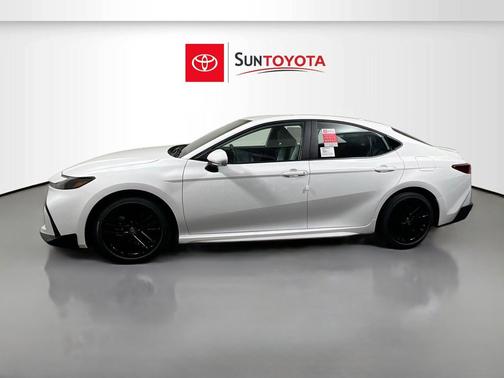 Ice Cap 2026 Toyota Camry SE